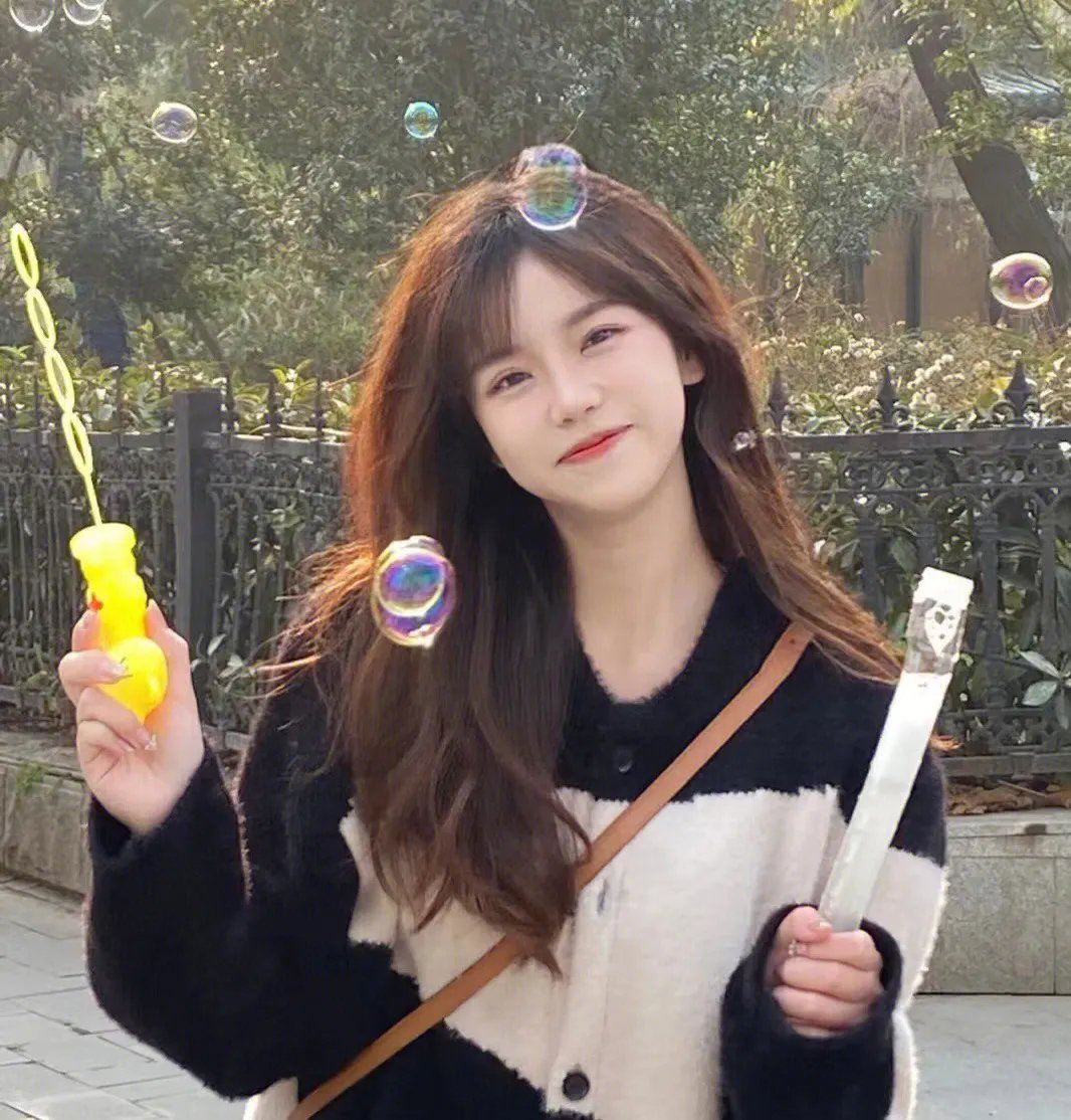 双面艾莉丝